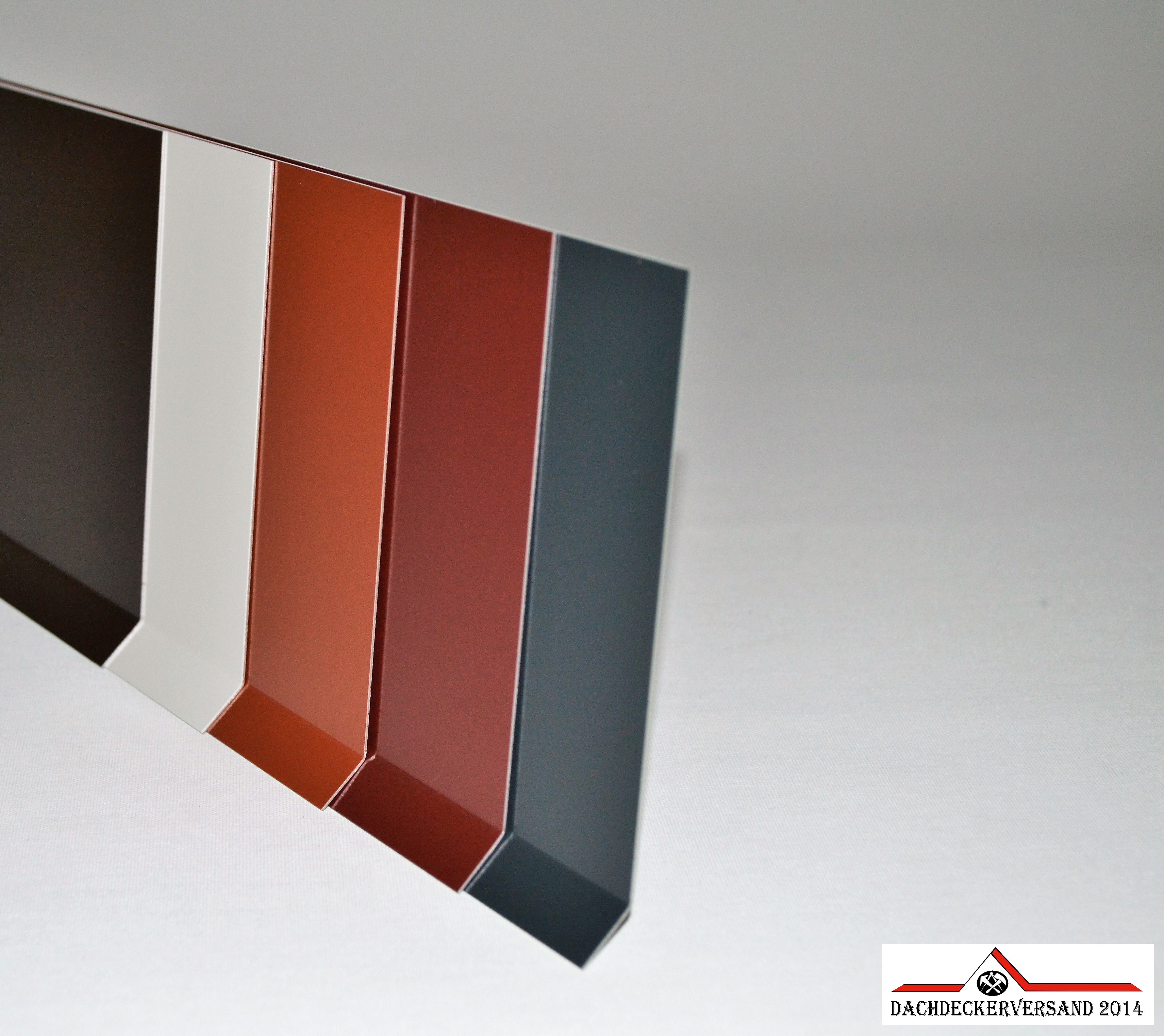 2 m Ortblende Ortgangblende Dachblende Windbrett  Ortgangbrettverkleidung Aluminium farbig (Form B)
